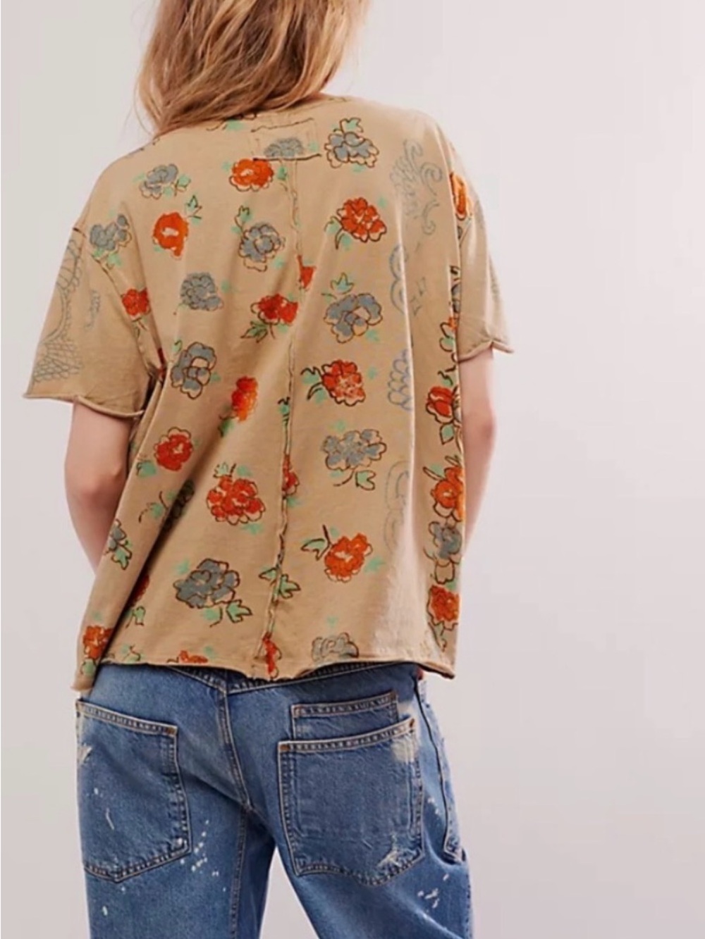 We The Free Printed Floral Boheme Tee in Tan• medium - Picture 7 of 11